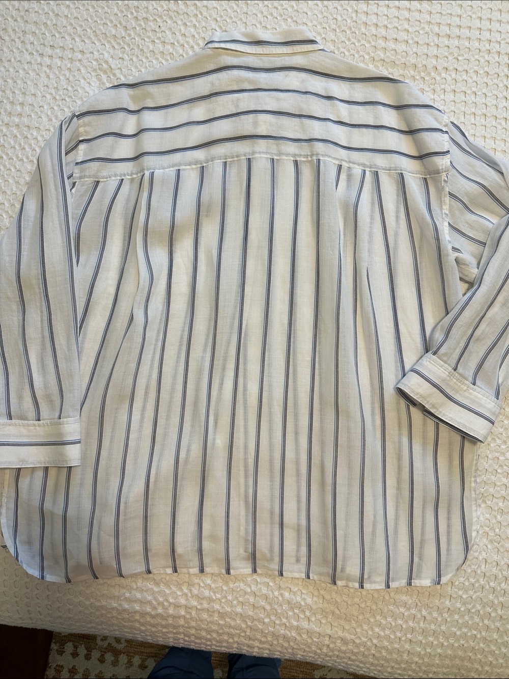 Madewell white sheer oversized Button-Down Shirt with Blue Stripes - Picture 5 of 6